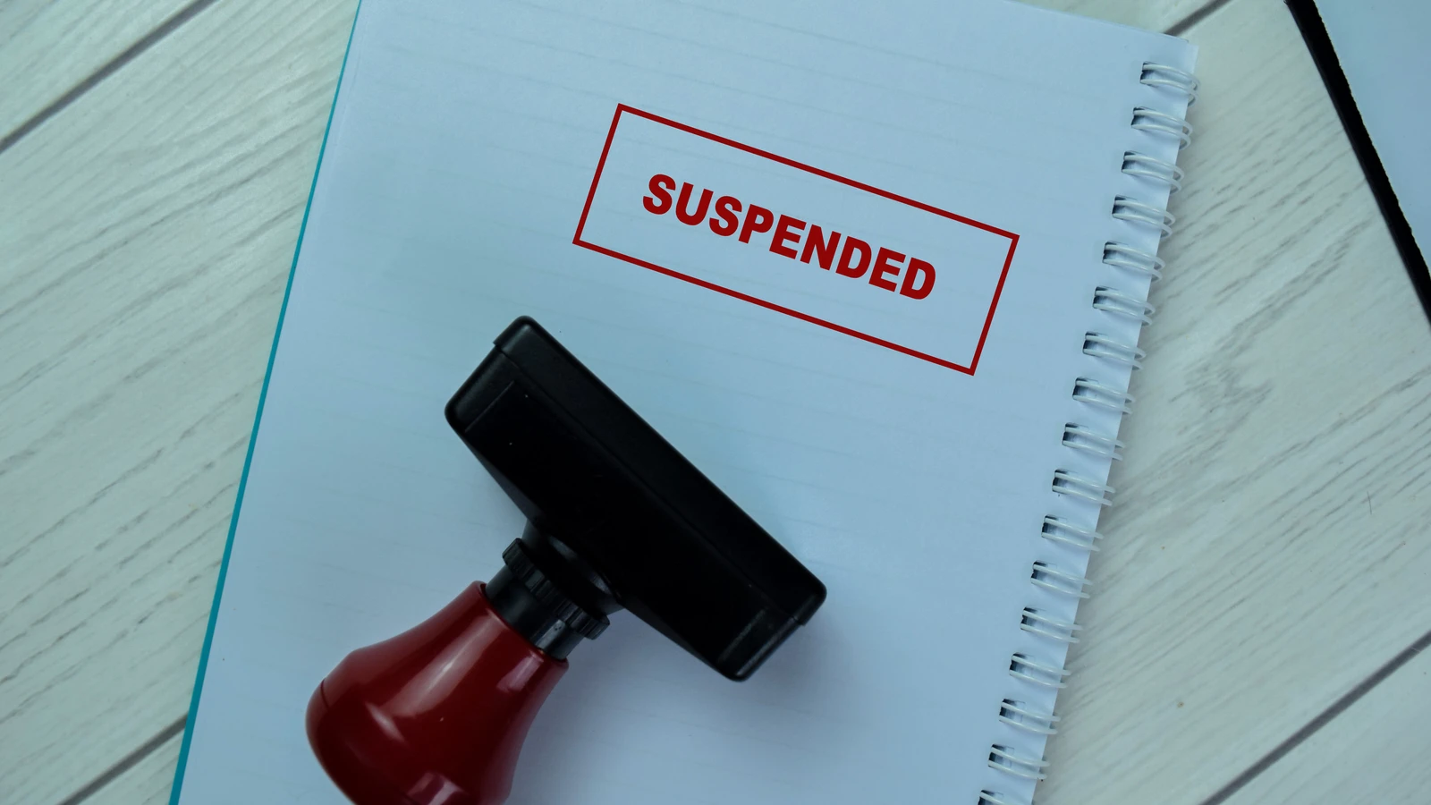 MedPlus Subsidiary Faces Two-Day Drug Licence Suspension at Karnataka Store; Revenue Impact Seen at ₹0.74 Lakh