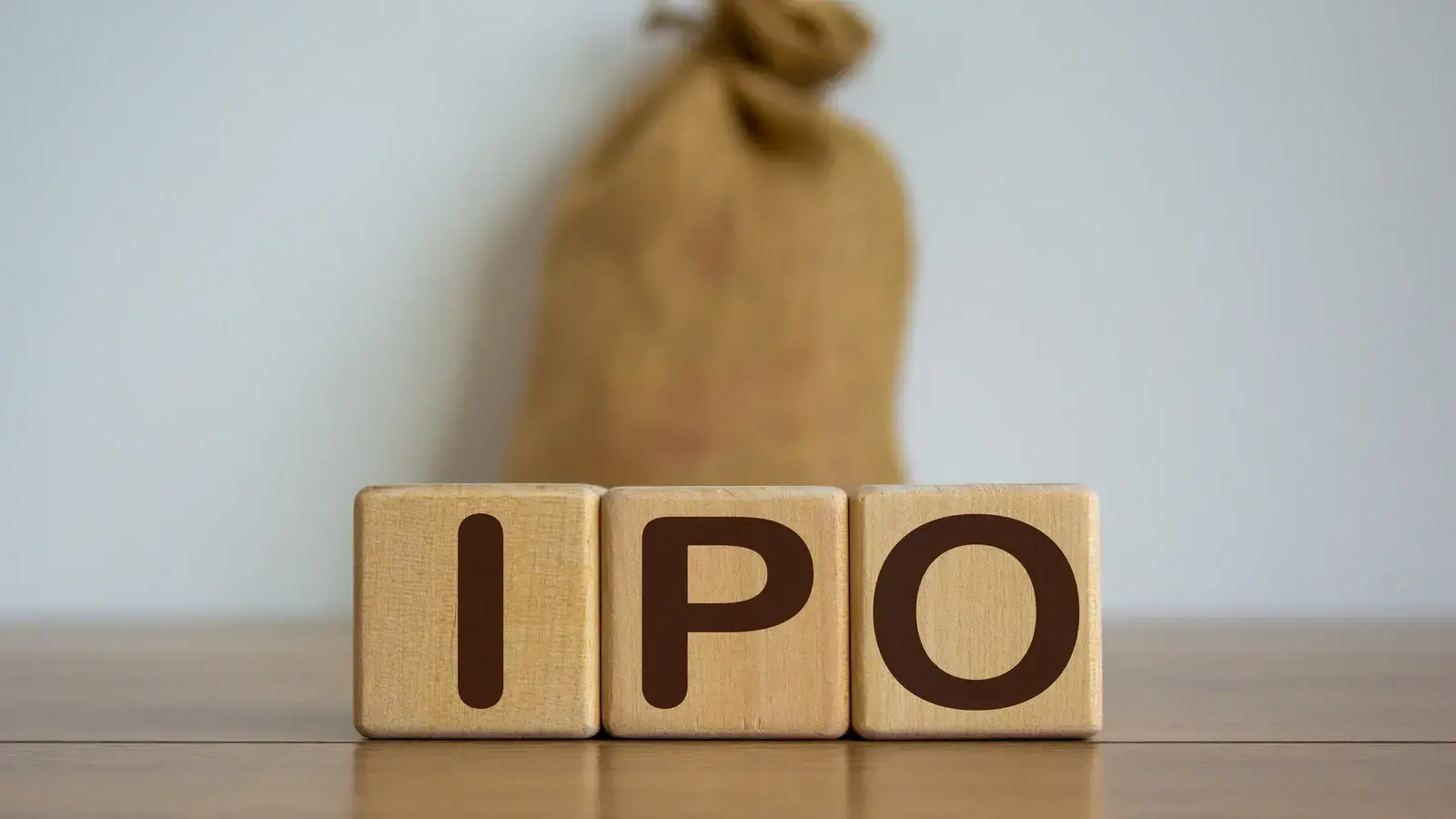 Victory Electric Vehicles IPO Lists at ₹34.45, Down 15.98% from Issue Price of ₹41