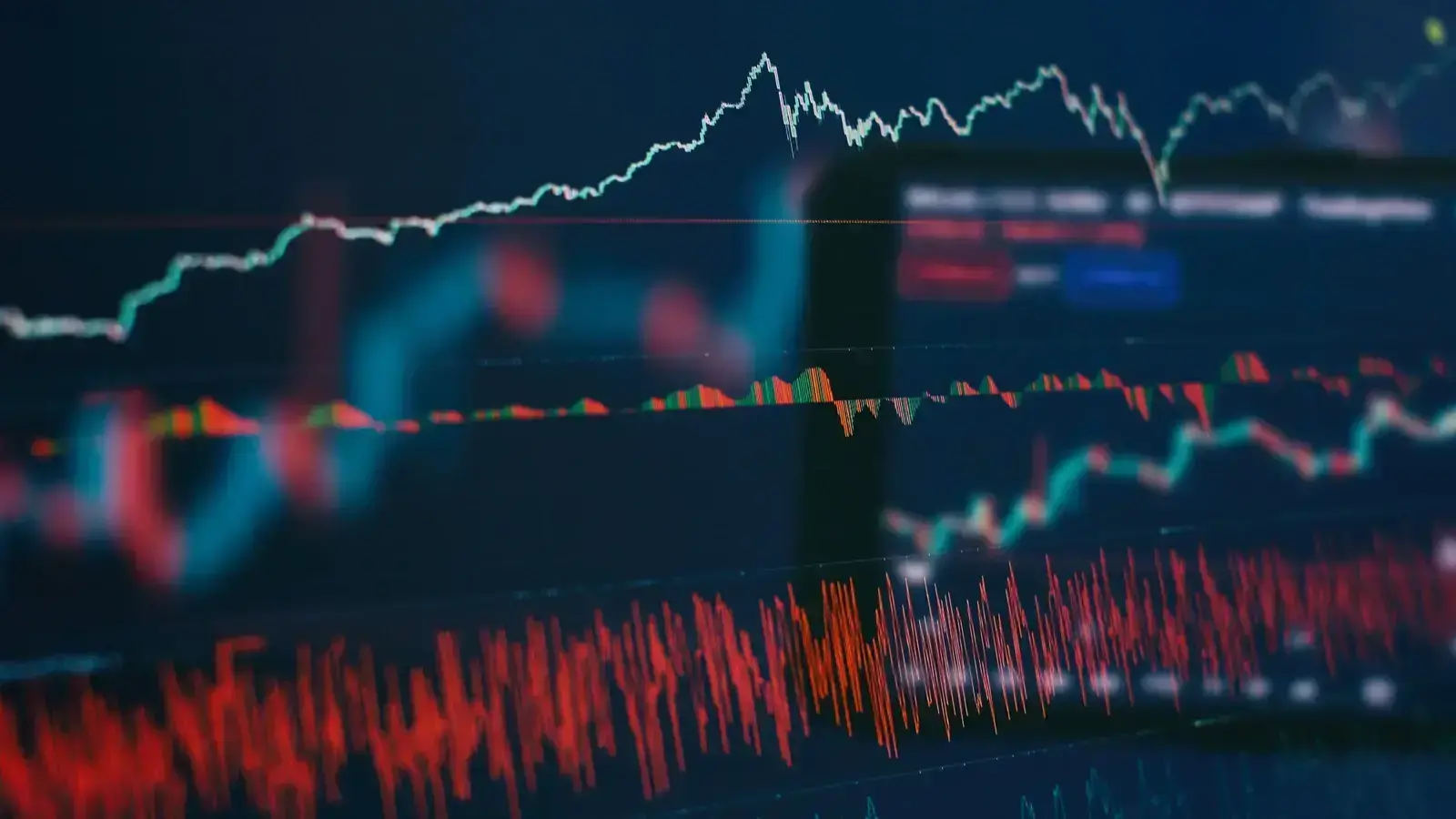 Indian Equity Markets Open Higher; IT and PSU Bank Stocks Lead Early Gains