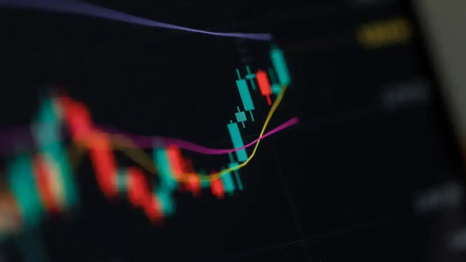 Dipan Mehta Recommends Pharma and Specialty Chemicals; Advises Selective IT Exposure Amid AI Debate